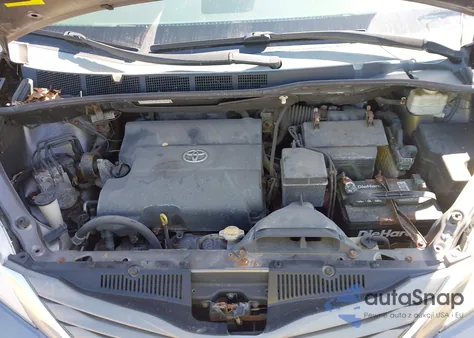 2013 Toyota Sienna Xle V6 8 Passenger из США, поврежденный, VIN 5TDYK3DC6DS289617